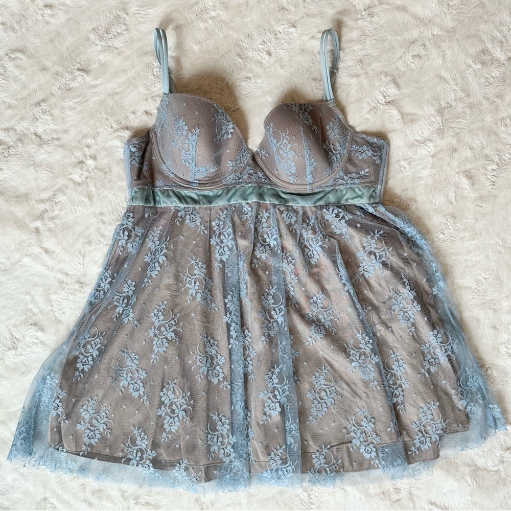 Delicates Lingerie Night Gown Large Lace Blue Overlay Velvet Accent